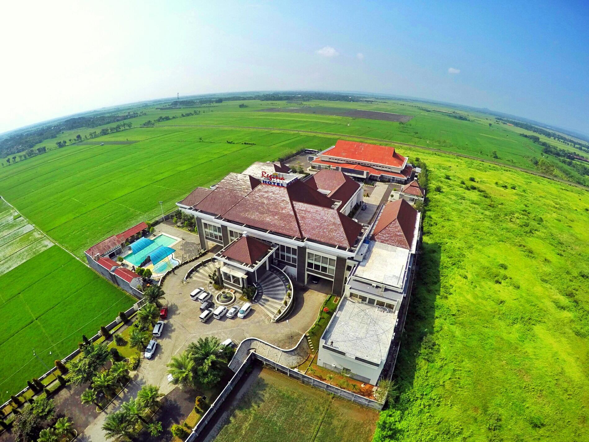 Regina Hotel Pemalang 29/32