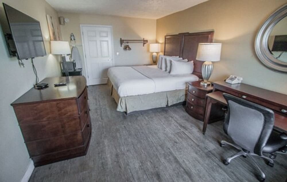 Days Inn by Wyndham Fort Walton Beach 23/34