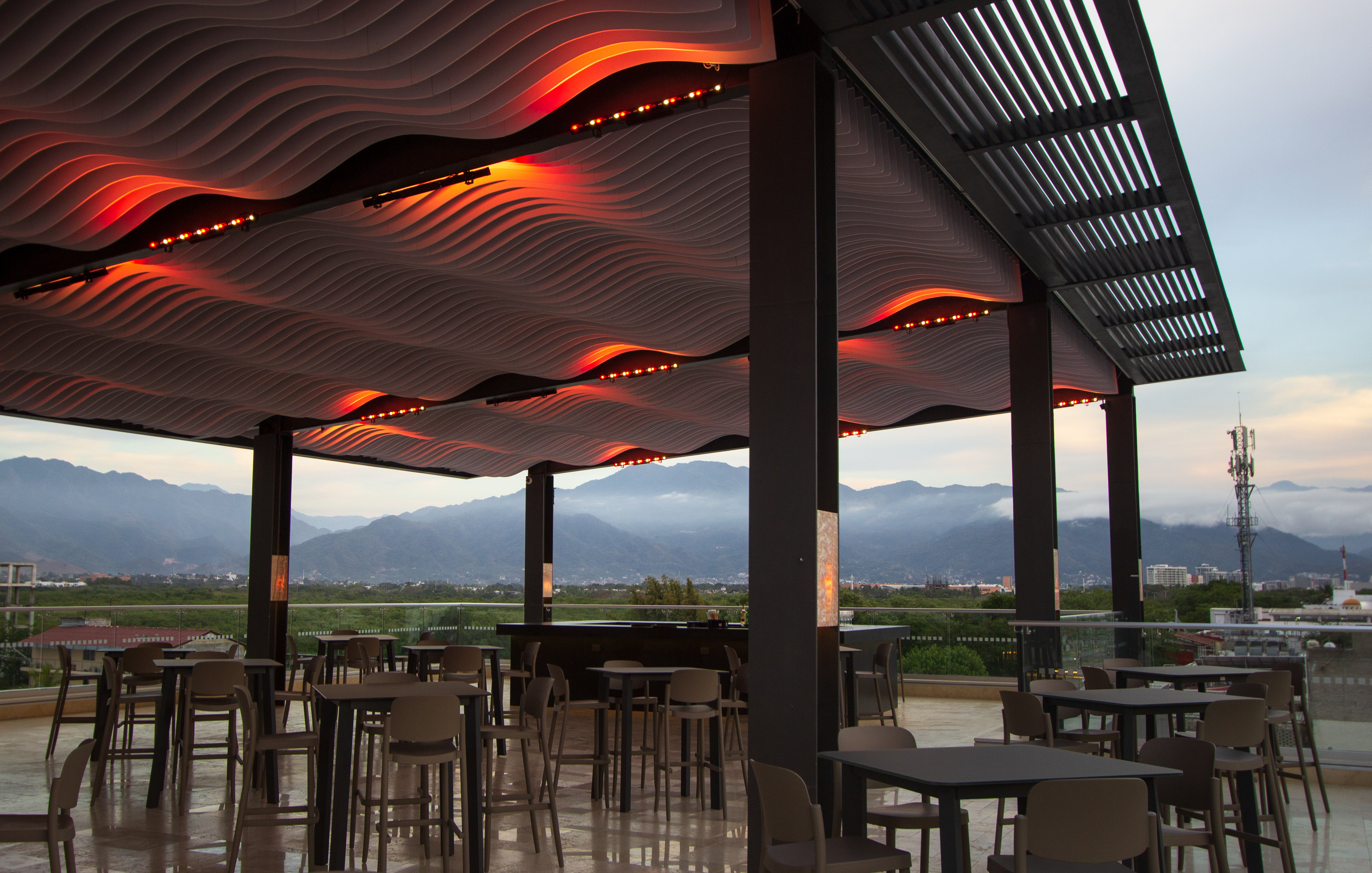 Holiday Inn and Suites Puerto Vallarta Marina and Golf 63/78