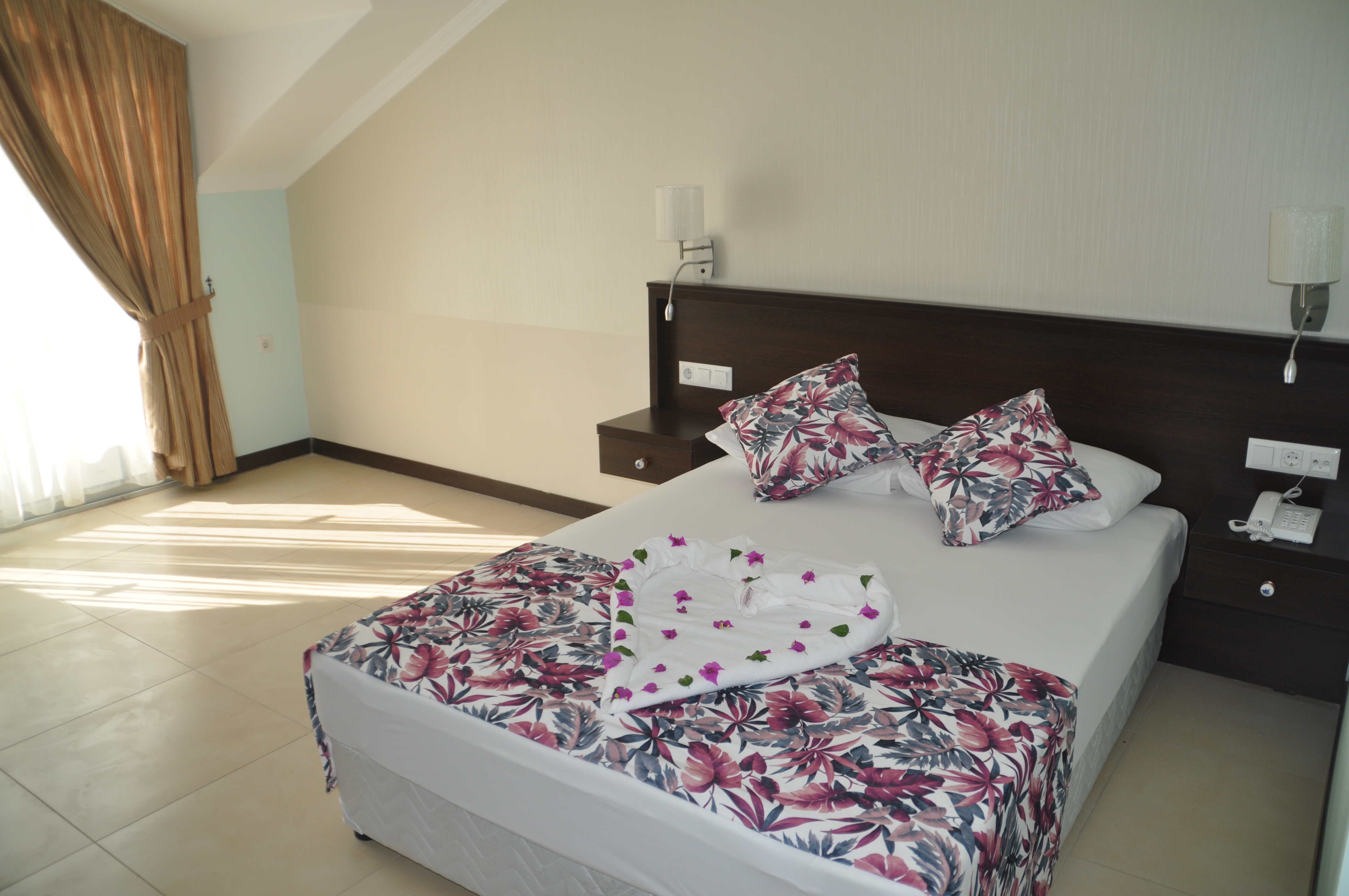 Sunshine Holiday Resort 30/66