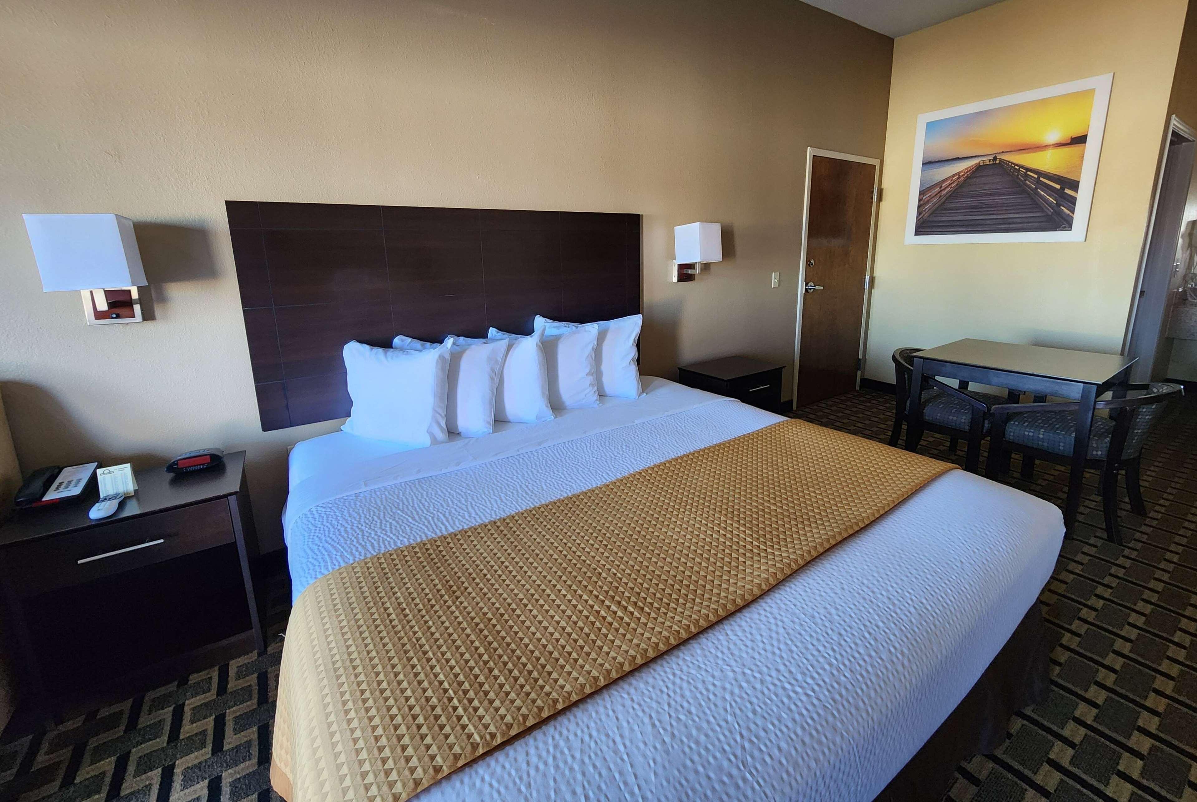 Room, Double Bed