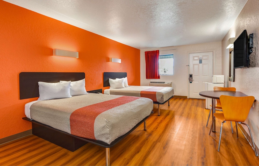 Motel6 Moultrie, GA 19/62