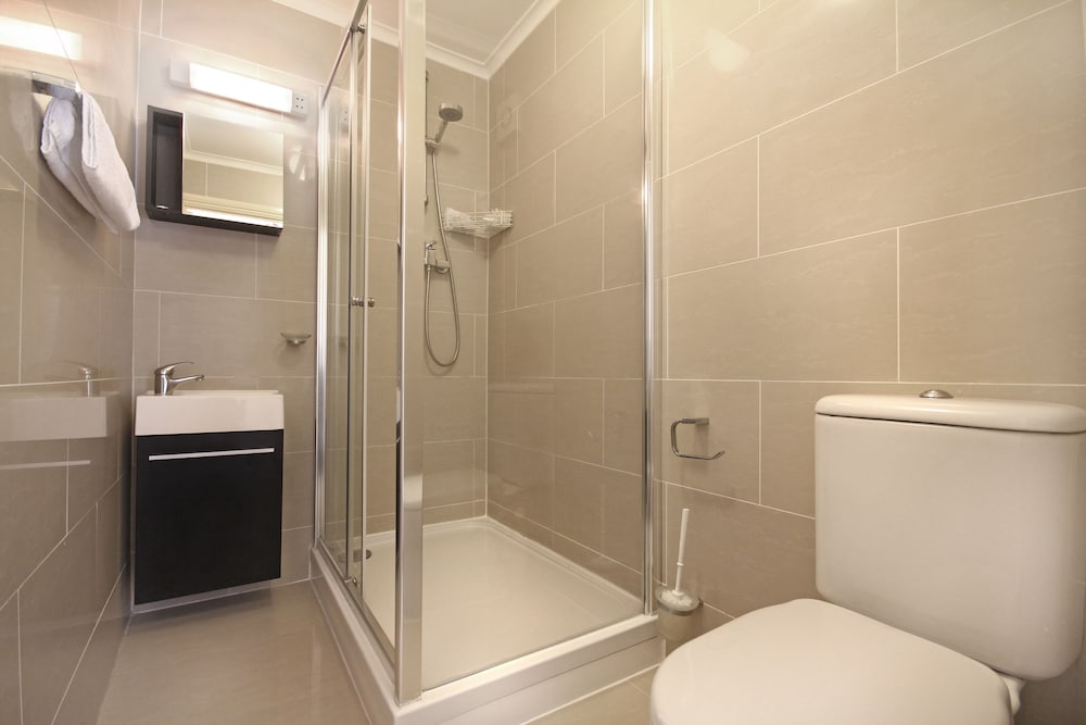 St Mark Hotel 46/50