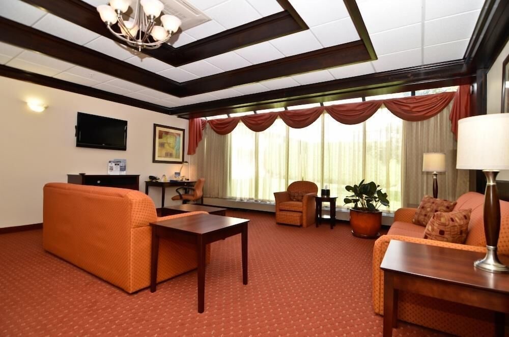 Best Western Plus Plattsburgh 32/47