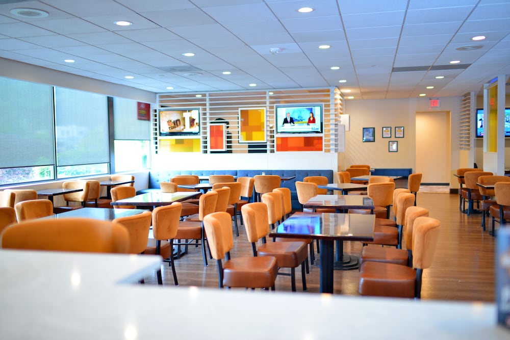 restaurant cafeteria
