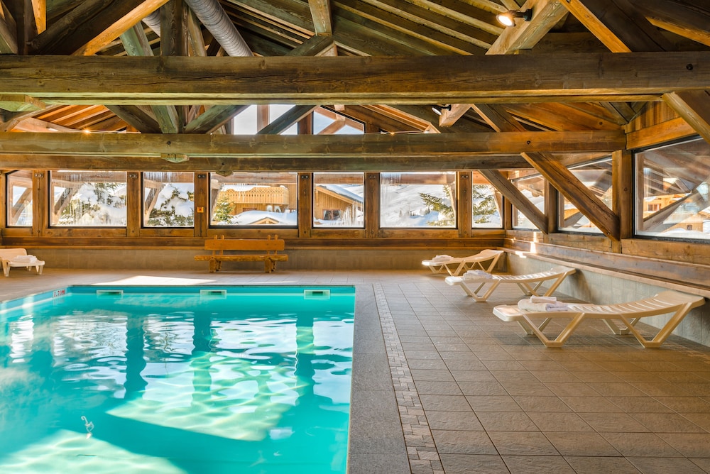 swimming pool spa