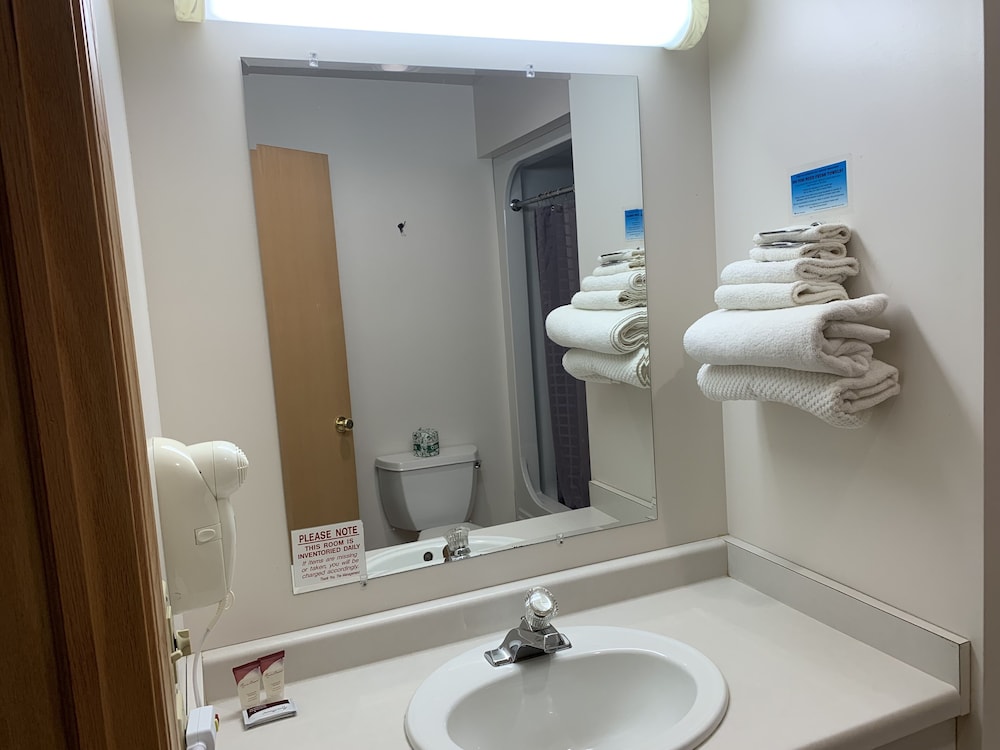 Lakeside Motor Inn 26/26