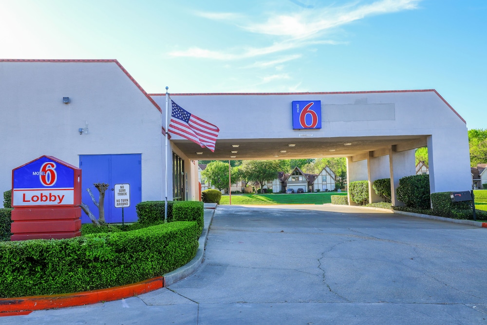 Motel6 Longview Tx North 42/47