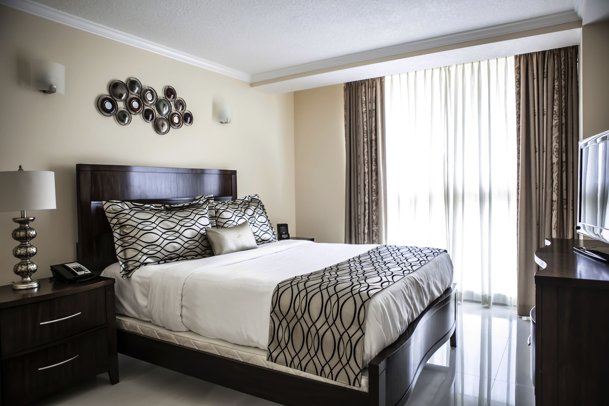 1 BEDROOM, SUPERIOR, SUITE, QUEEN BED