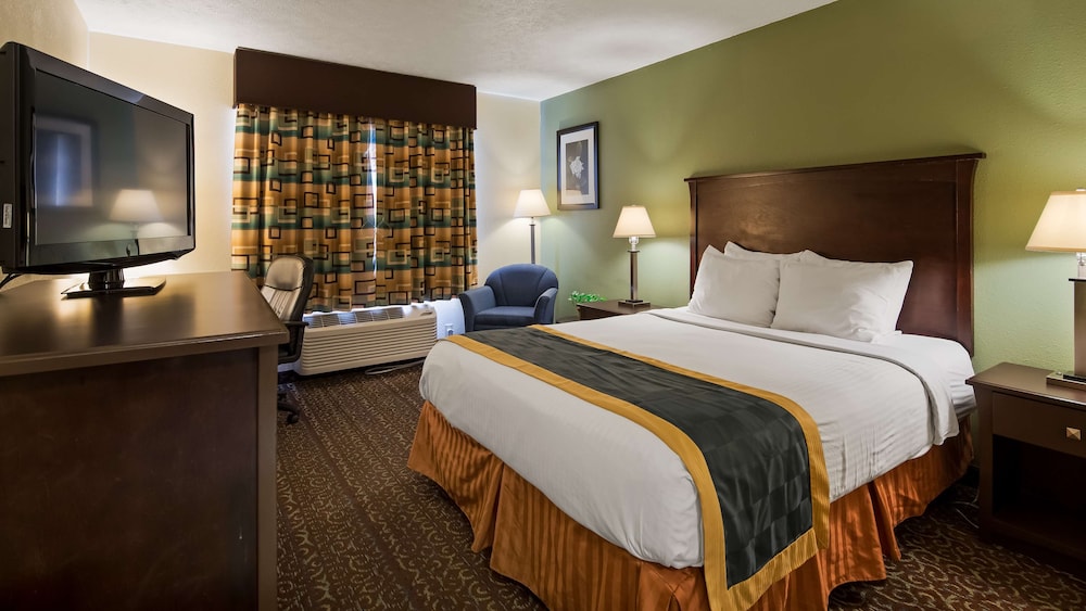 Best Western Mansfield/Bellville 10/31