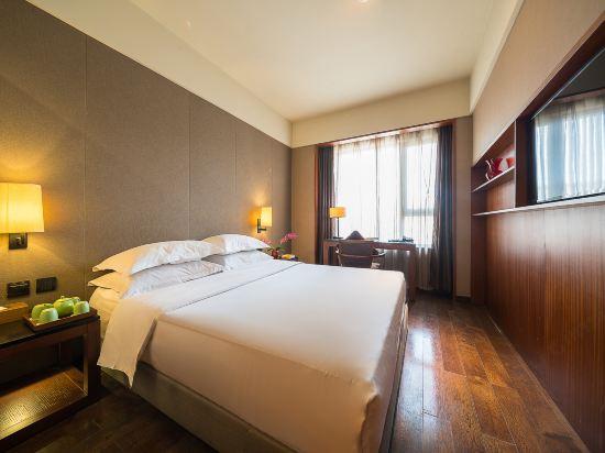 Ruili Hotel 11/40