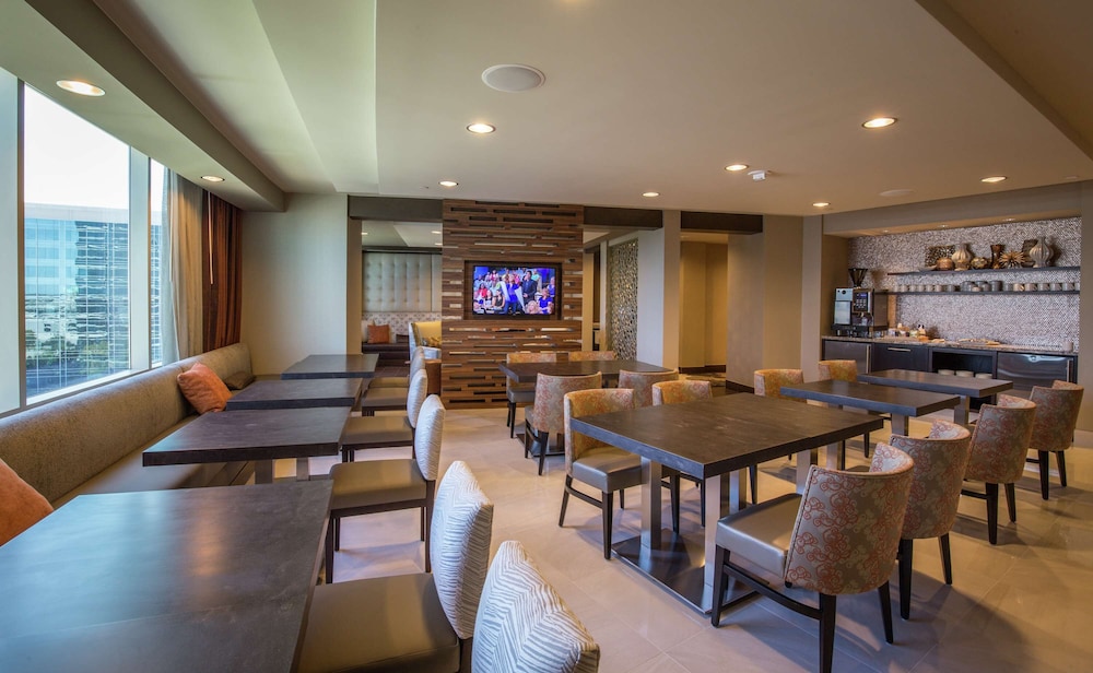 HILTON DALLAS/PLANO GRANITE PARK 72/88
