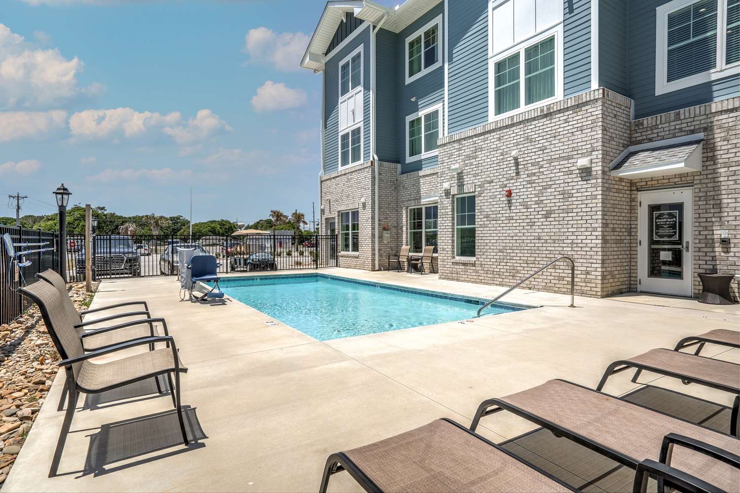 Lighthouse Suites Best Western Signature Collection 9/9