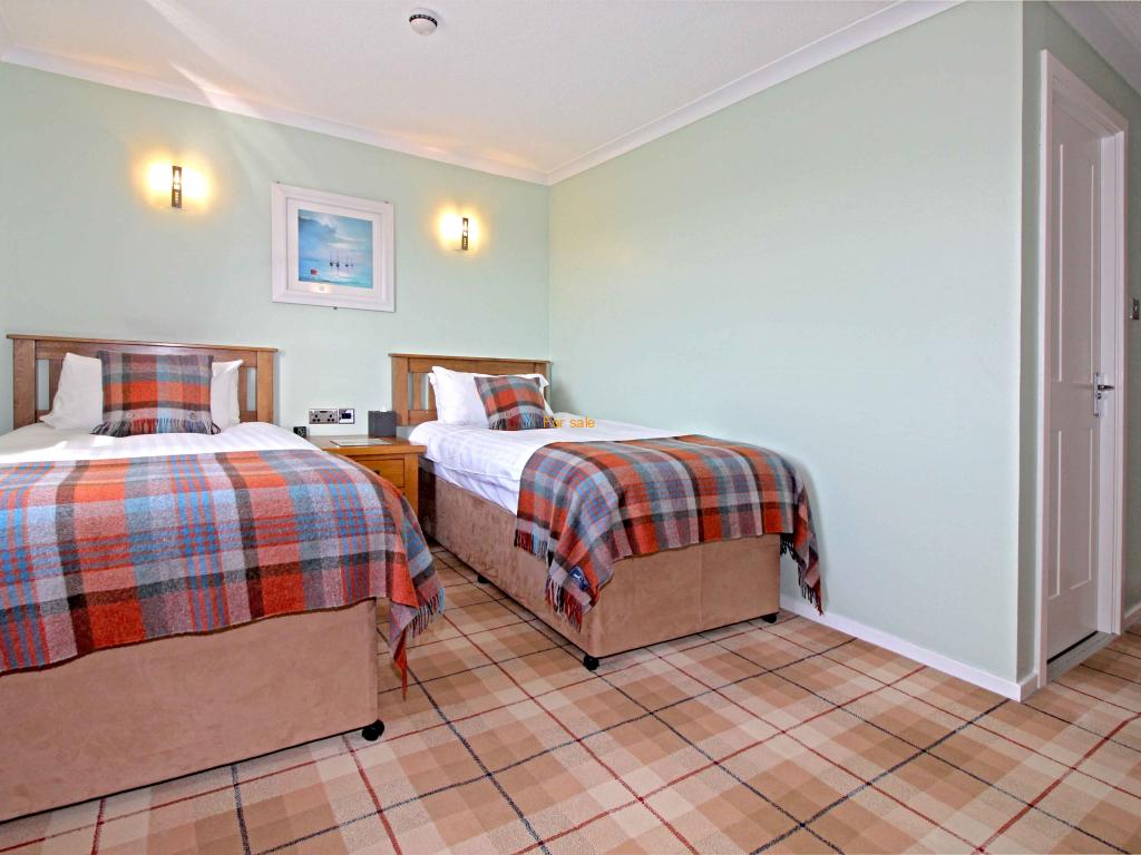 TINGLE CREEK HOTEL 4/12