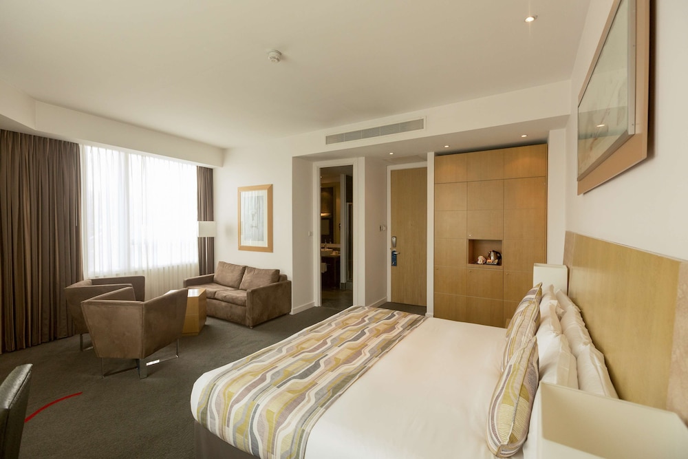 PARK PLAZA CARDIFF 19/60