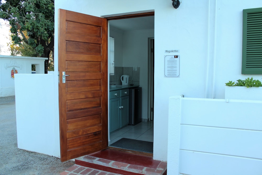 Green Olive Guesthouse 8/50