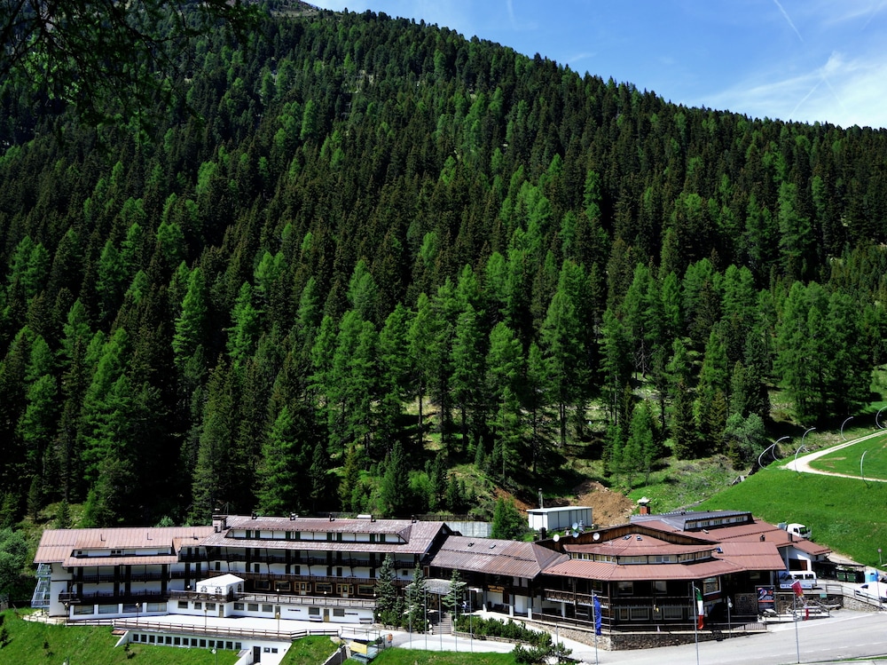 Sport Pampeago 2/48