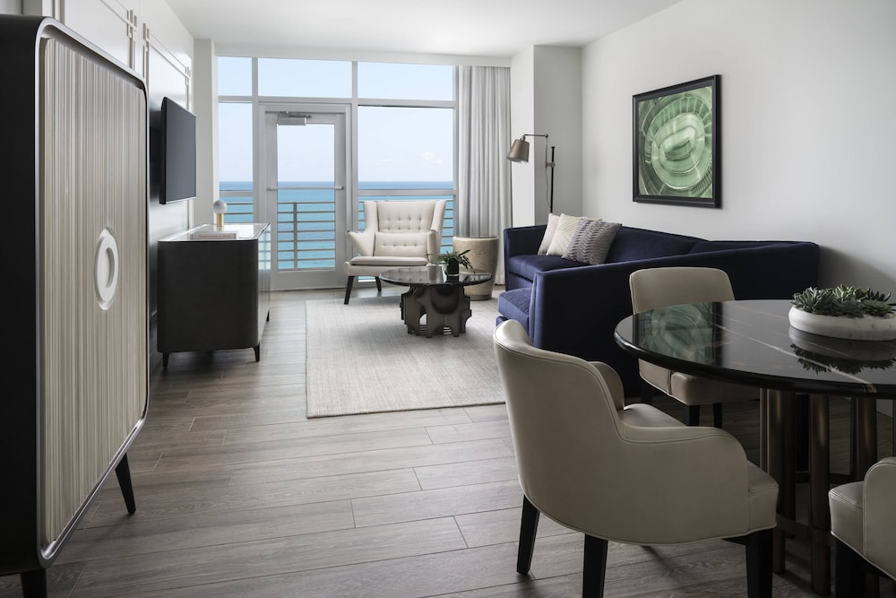 The Ritz Carlton South Beach 23/43