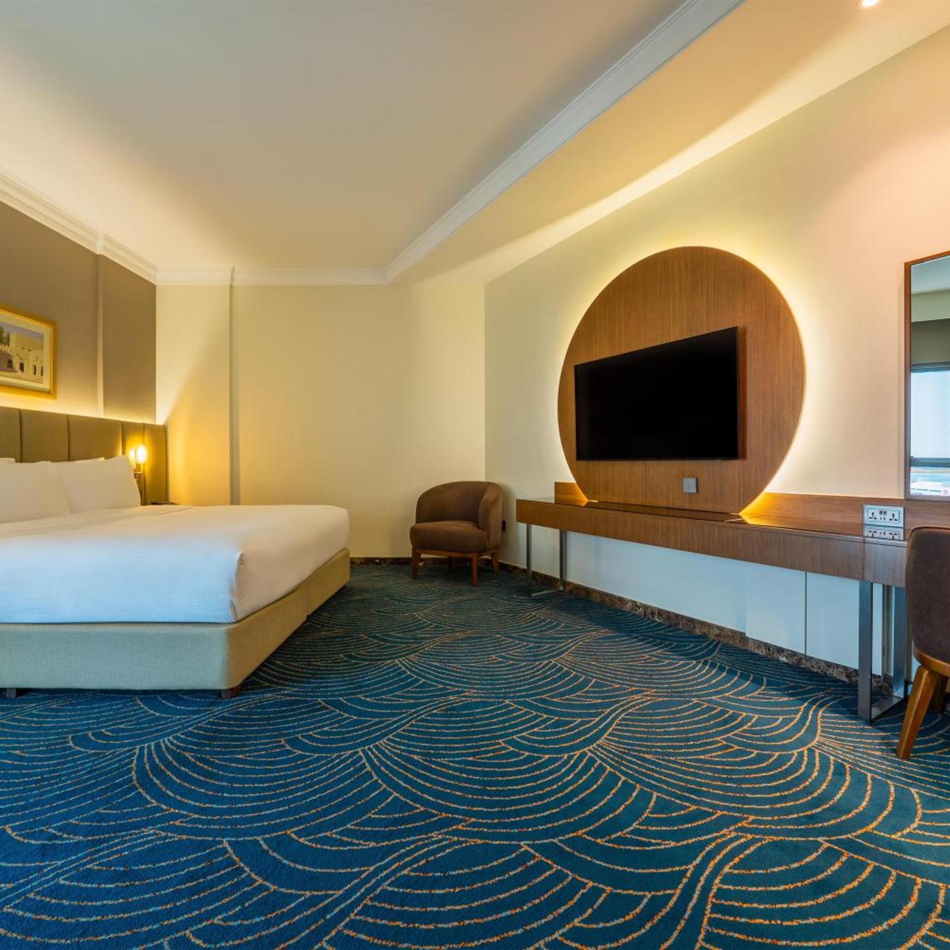 King 1BR Suite with Balcony، DoubleTree by Hilton Dubai Port Saeed. 3/3