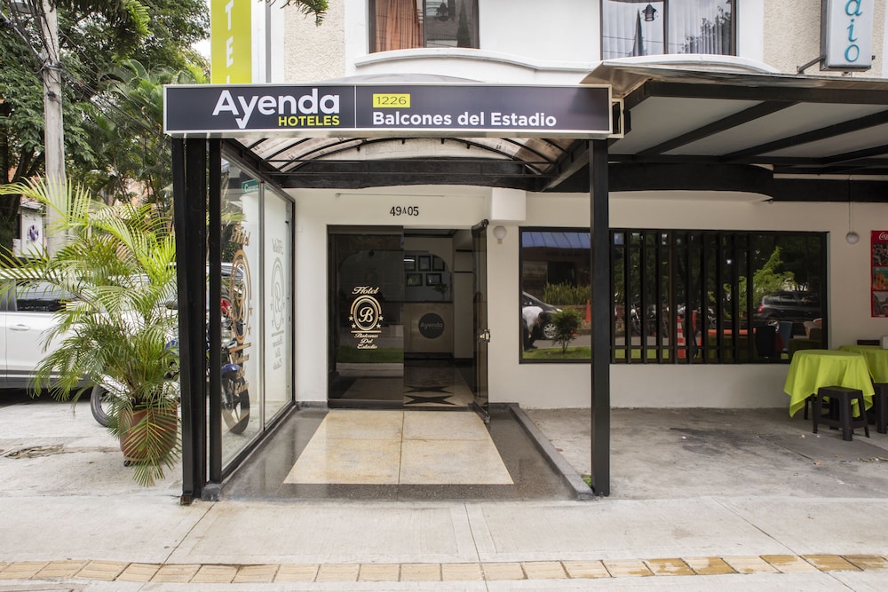 Ayenda 1226 Balcones del Estadio 1/66
