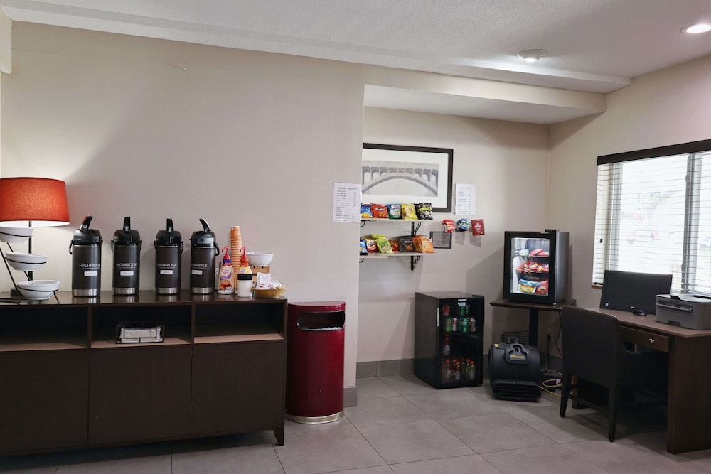 Country Inn And Suites By Radisson Sparta 50/55