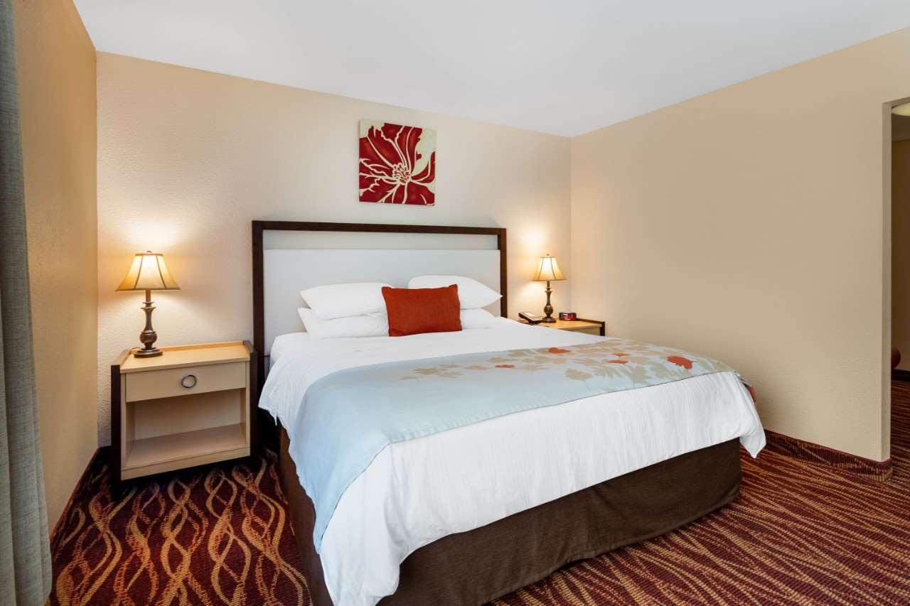HAWTHORN SUITES BY WYNDHAM ALLENTOWN-FOGELSVILLE 17/46