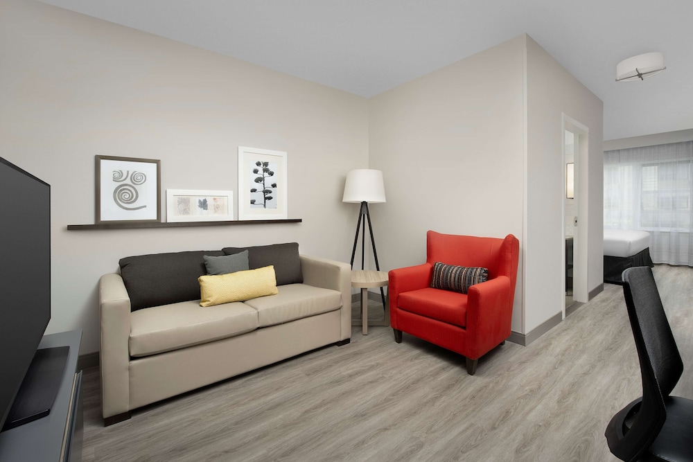 Country Inn & Suites by Radisson Seattle Tacoma International Airport, WA 35/44