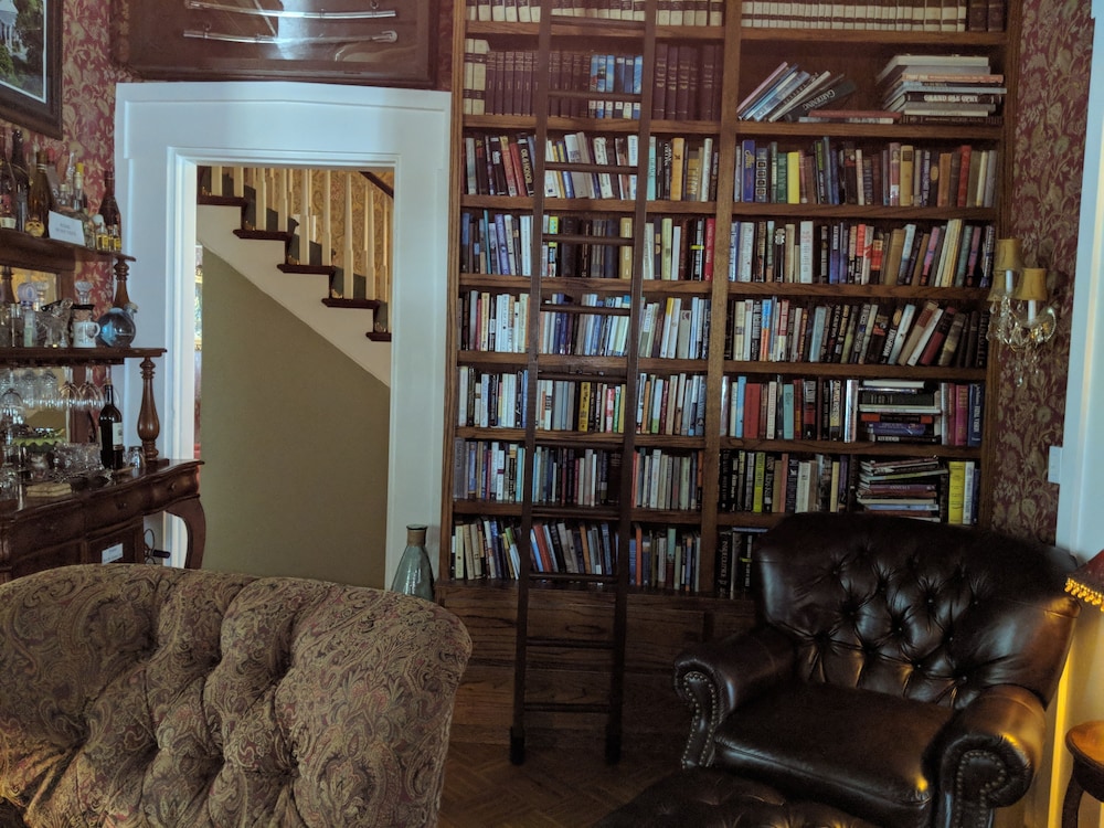 Allegiance Bed and Breakfast 21/44