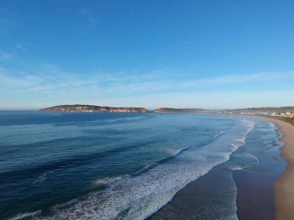 BAYVIEW HOTEL 72/75