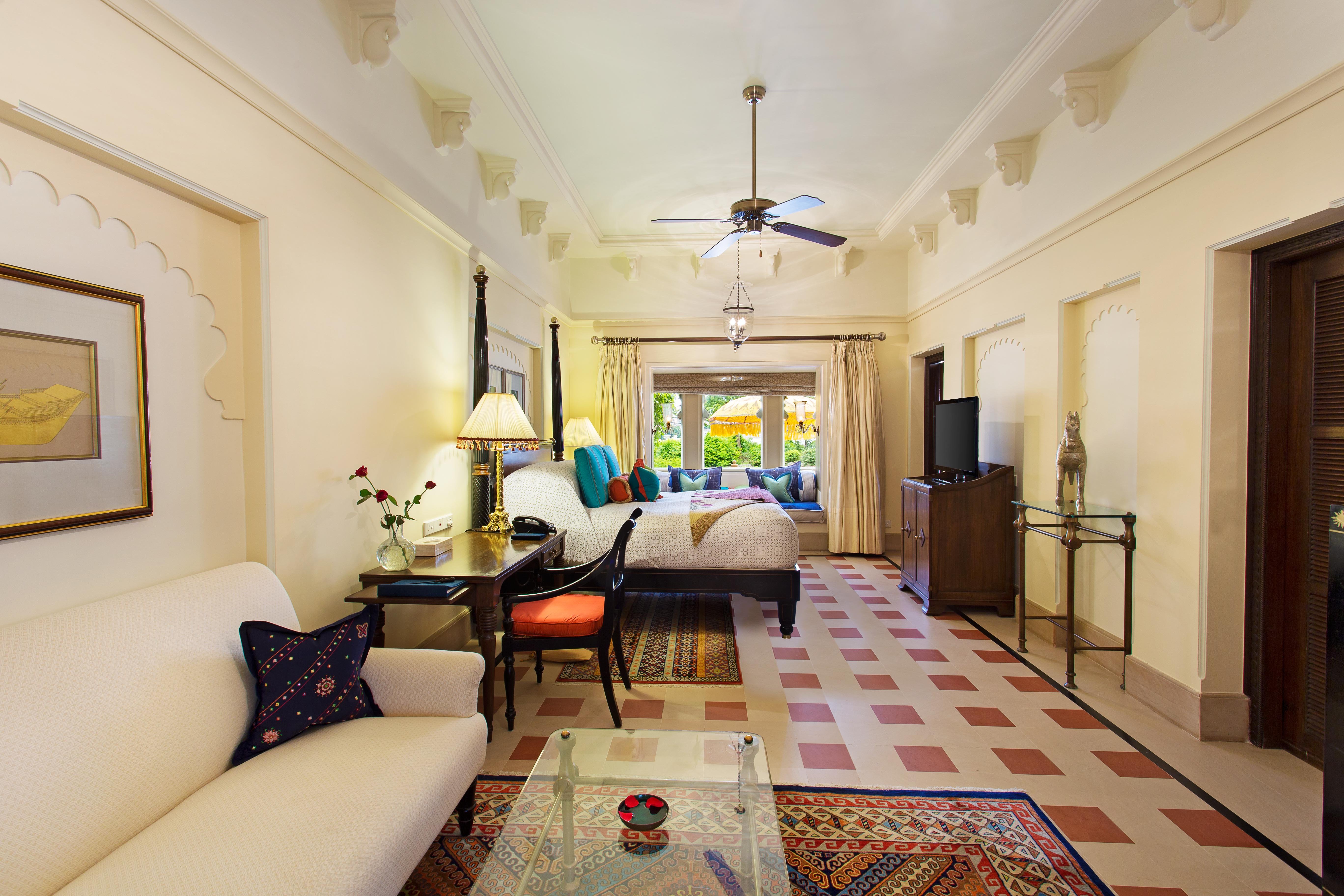 Oberoi Udai Vilas 48/78