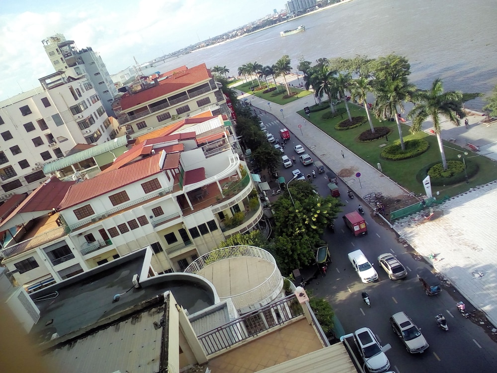 Tao Riverside Residence 4/50