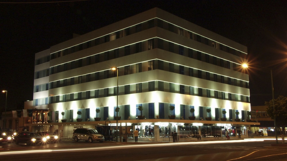 HI Hotel Impala 3/49