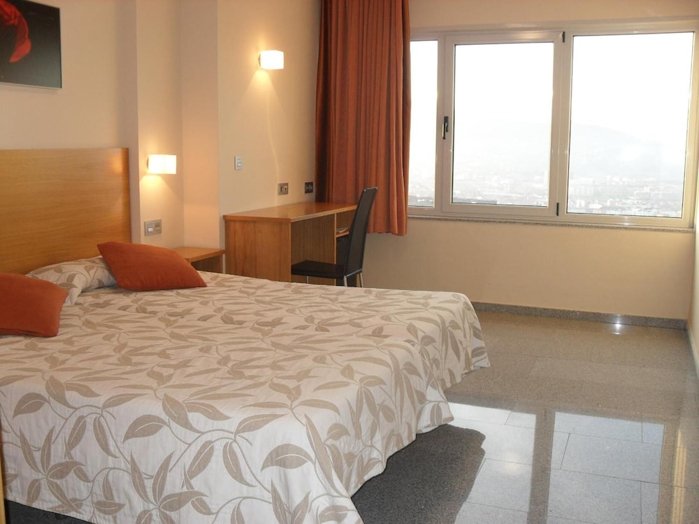 Hotel Palacio De Asturias 3/15
