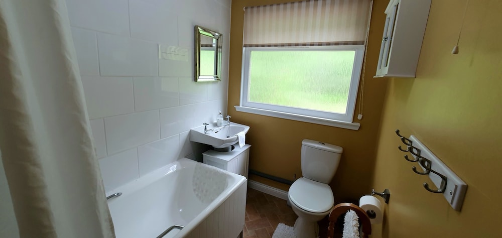 Torcroft Lodges 50/50