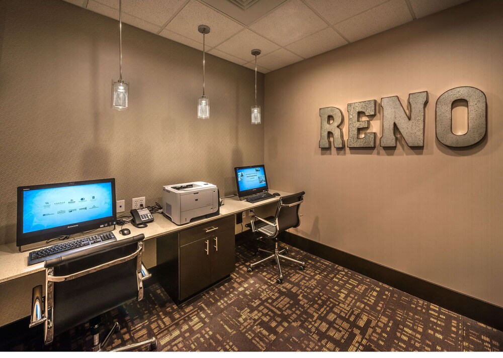 Hampton Inn And Suites Reno West 22/23