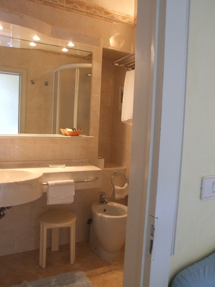 Hotel Maderno 40/46