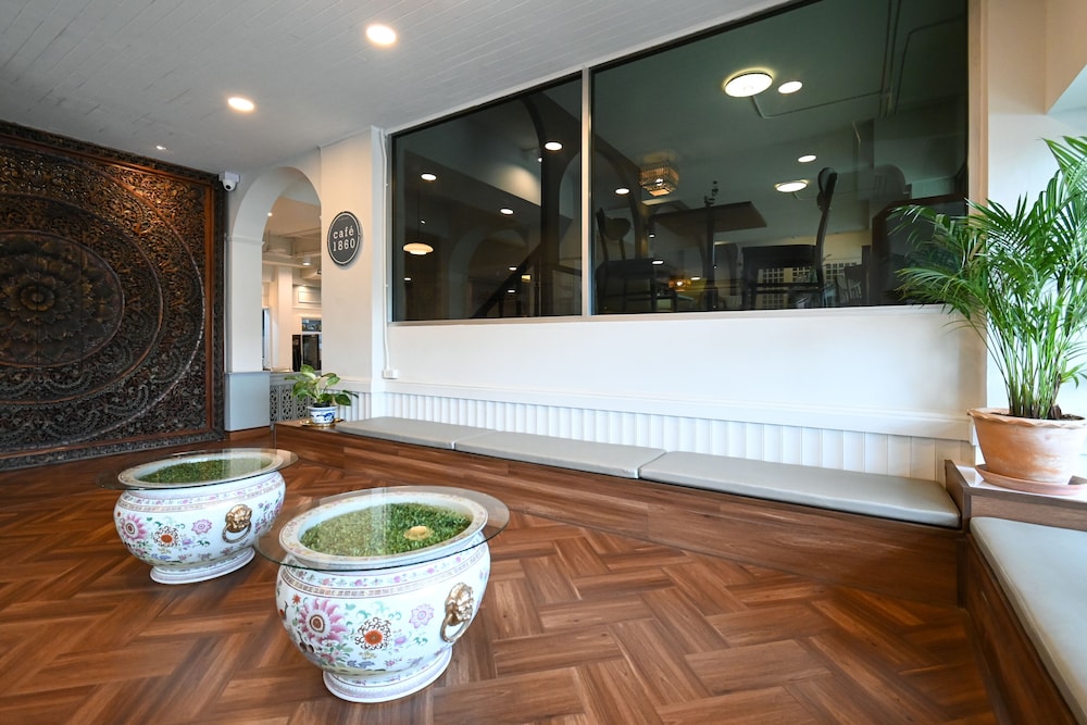 The Krungkasem Srikrung Hotel 12/65