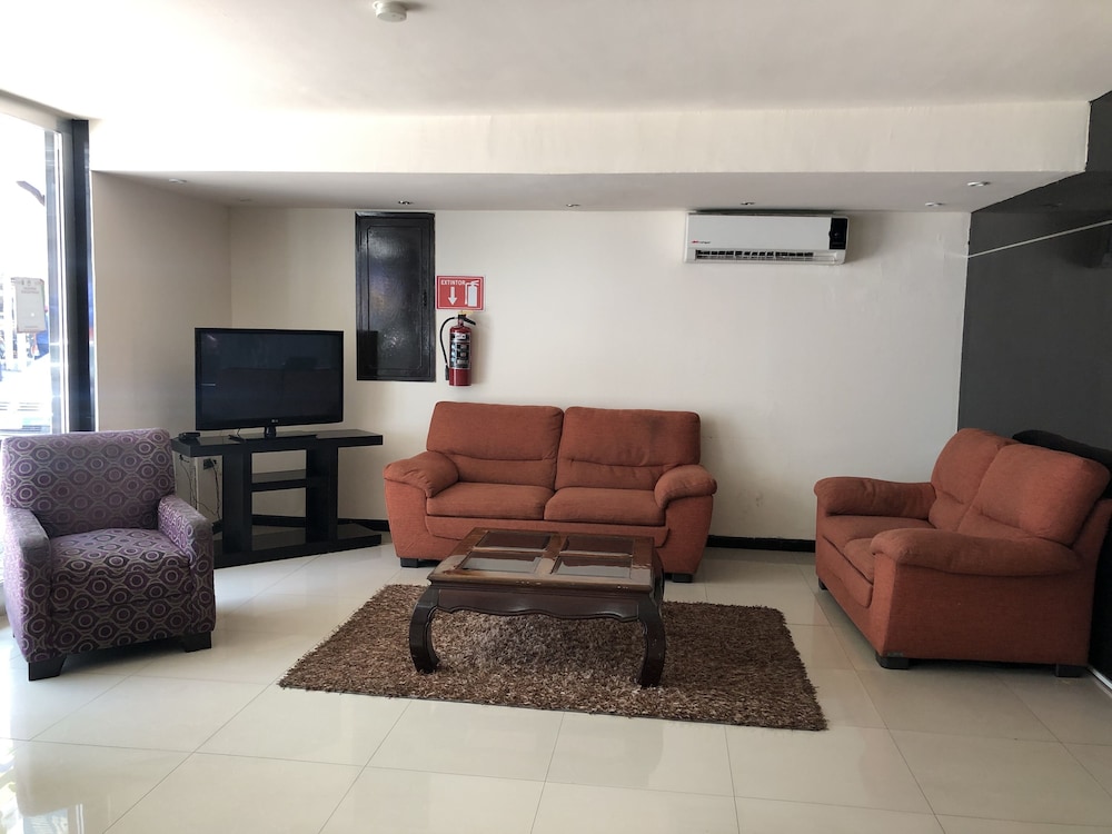 Frances Hotel 32/54