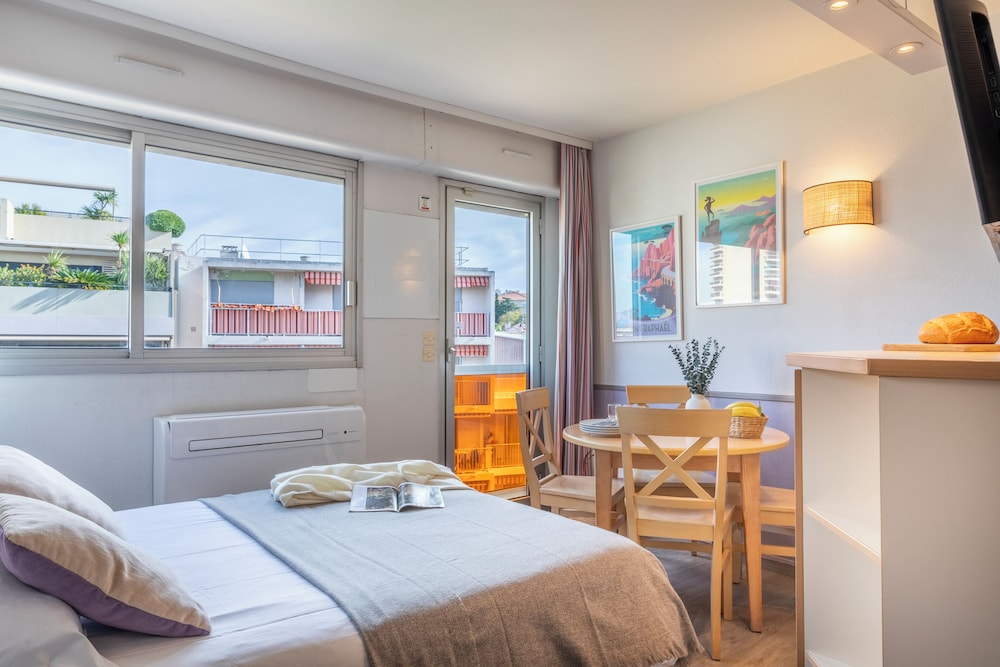 Studio, Bunk Bed, No Balcony, Sofa