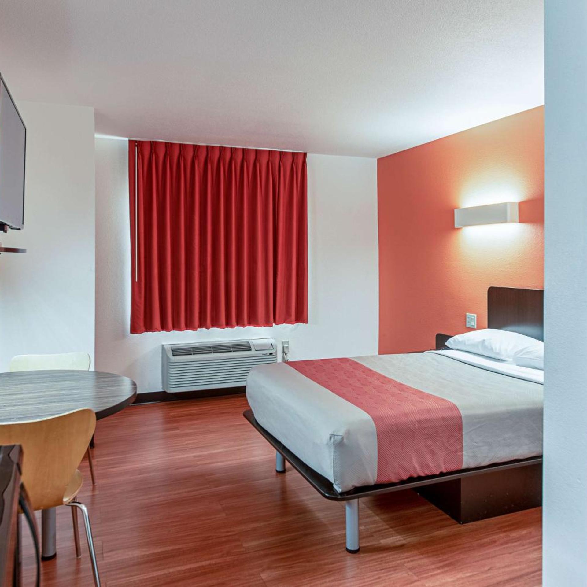 Room, Double Bed, Accessible, Motel6 Lebanon, IN 6/10