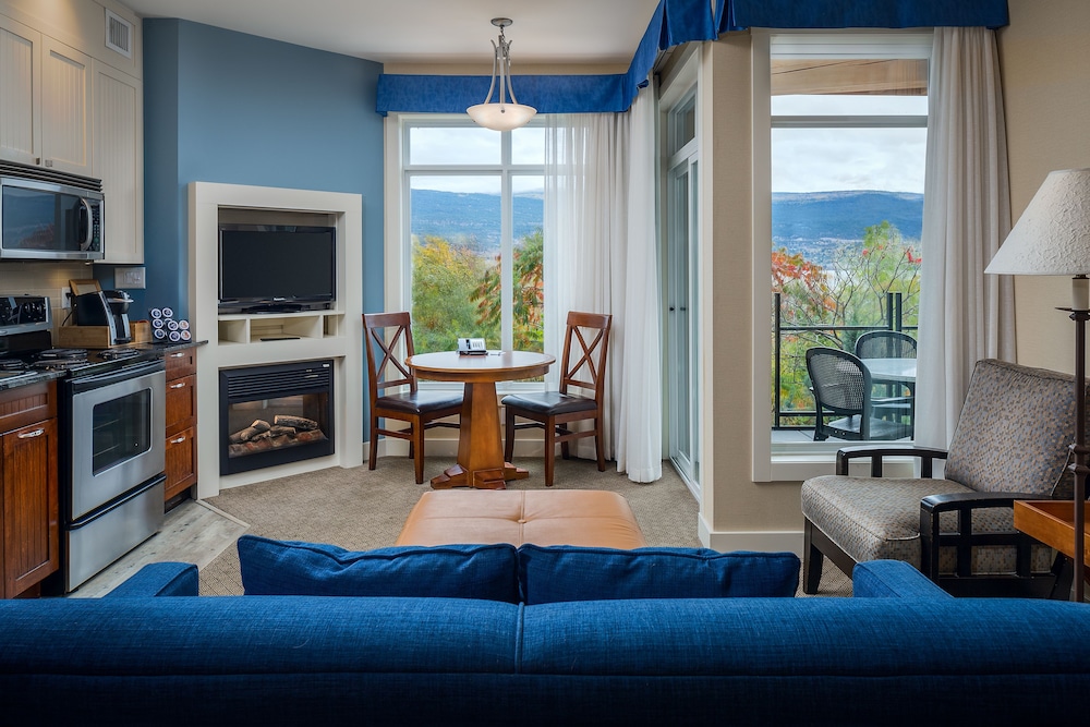 Summerland Waterfront Resort Spa 39/72