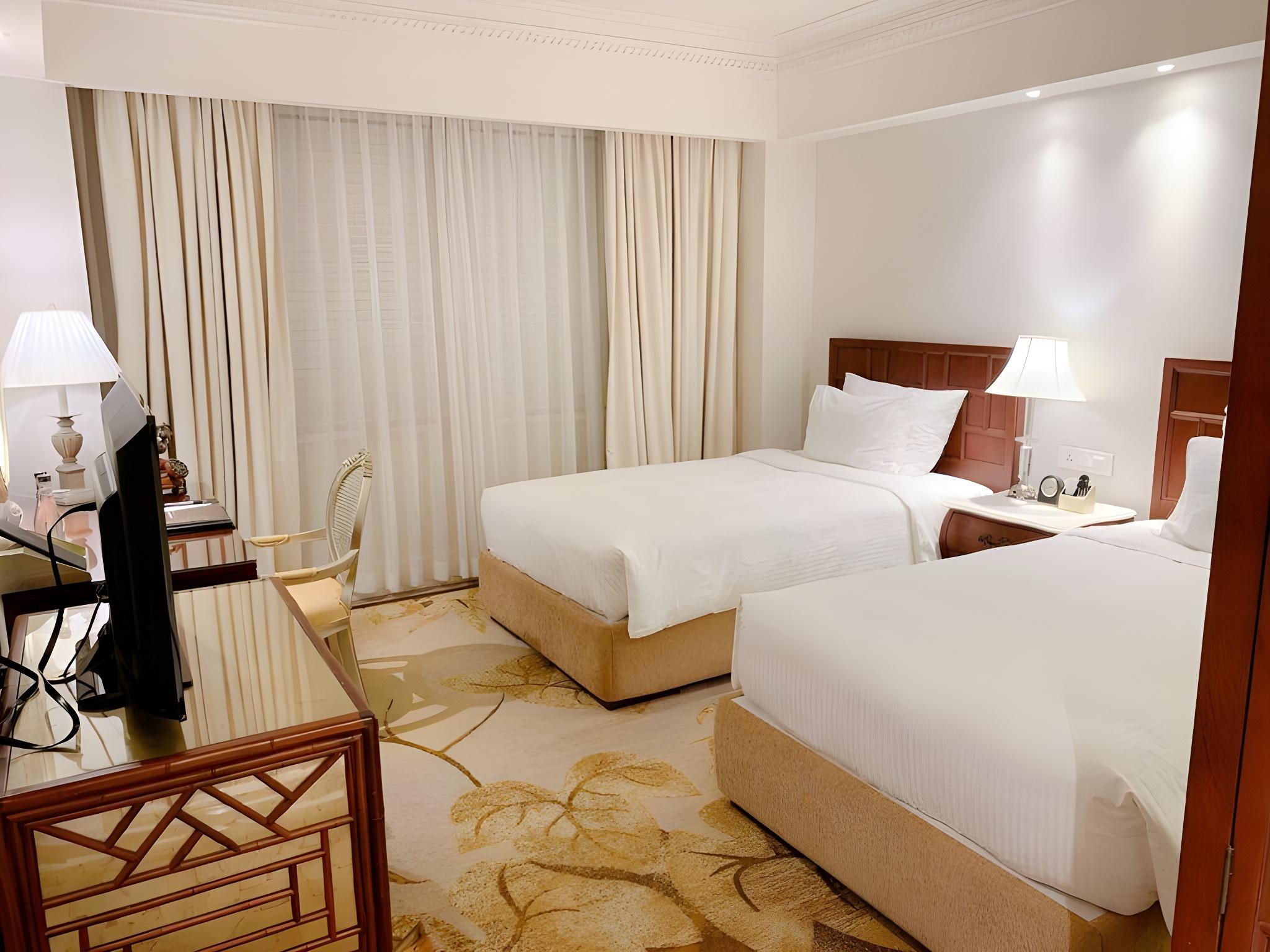 Designer, Twin Beds