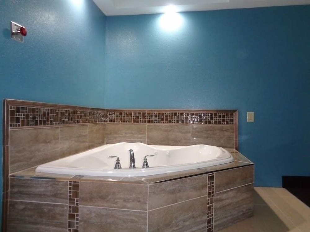 Baymont Inn And Suites Kingston Plymouth Bay 39/42