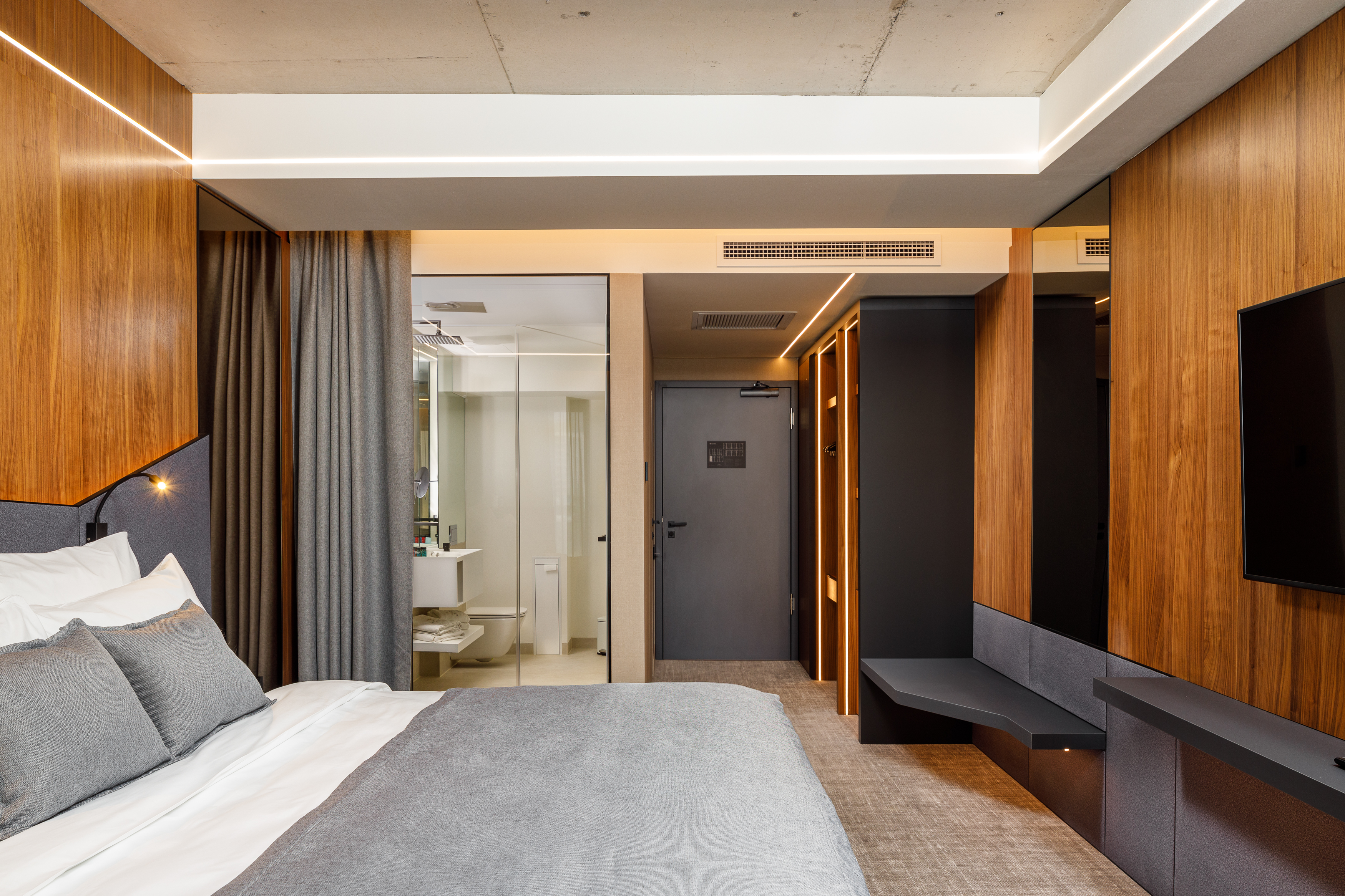 CONCEPT, KING BED