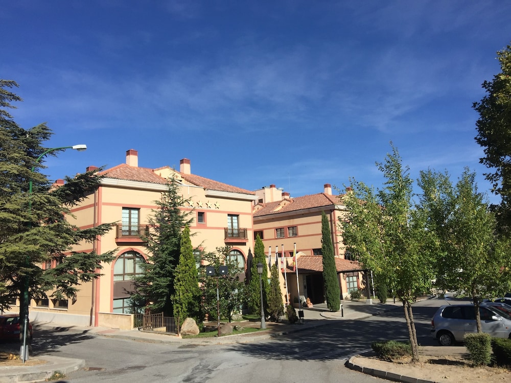 Hotel Segovia Sierra de Guadarrama 2/50