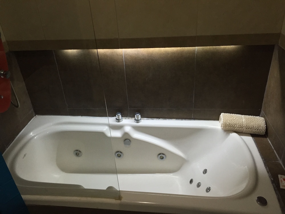 Hotel Siglo Sexto 44/46