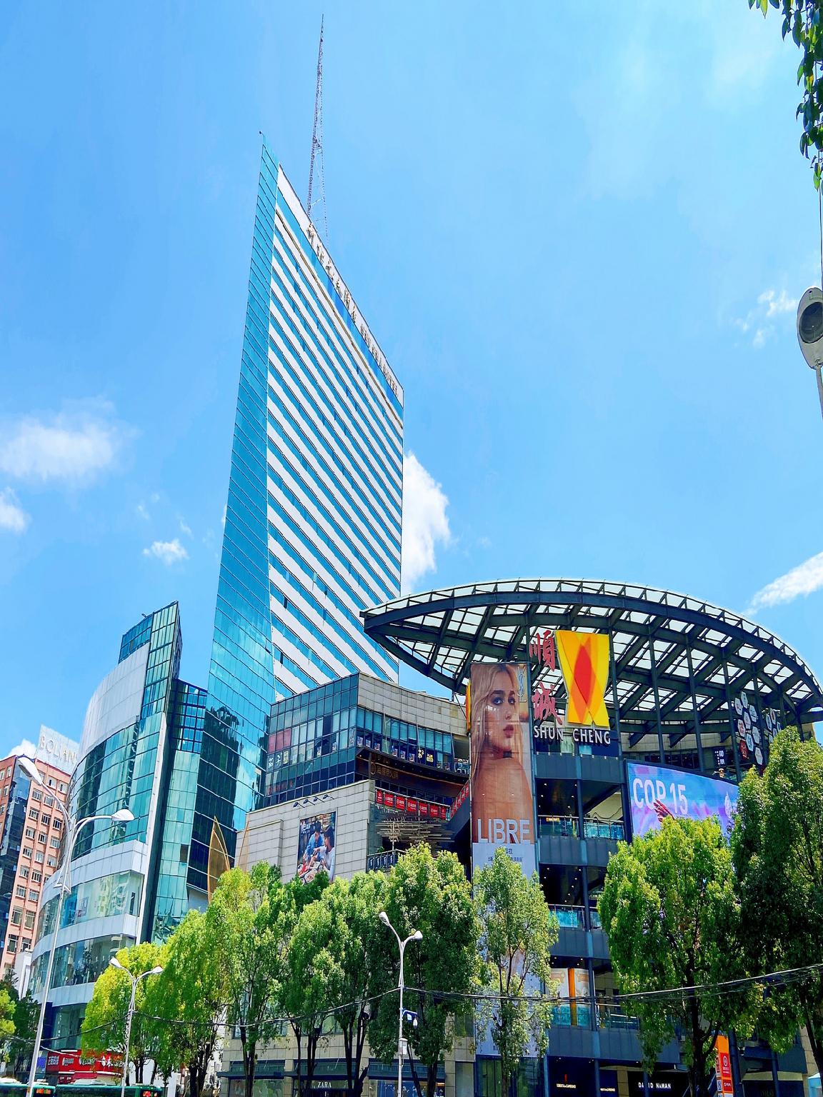 Fairyland Hotel (Kunming Nanping Pedestrian Street Baida) 7/42