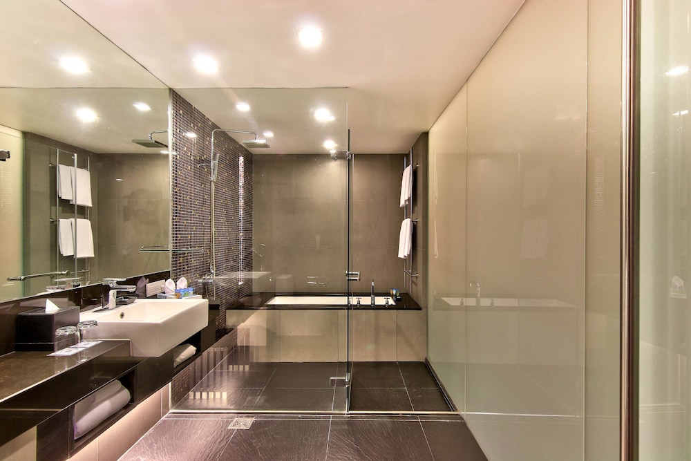 PARK PLAZA BANGKOK(SOI 18) 20/75