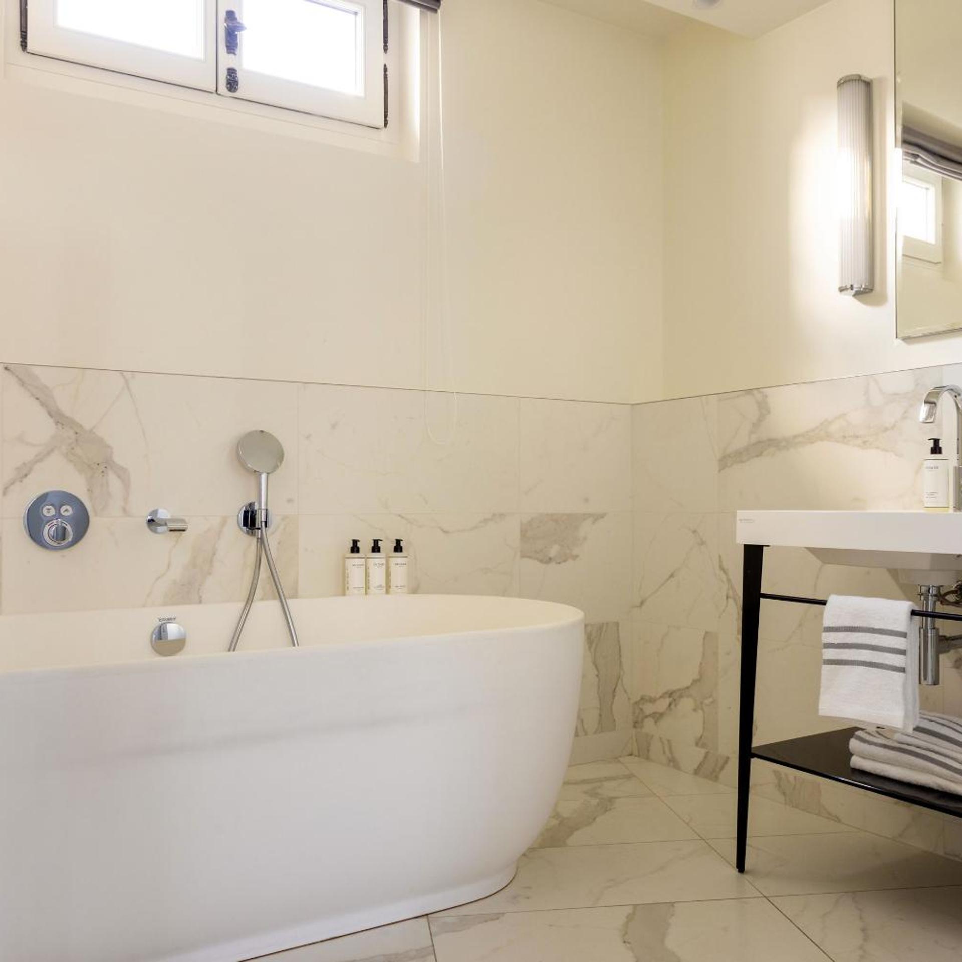 Afterworks, Junior Suite, King Bed، Normandy Hotel Paris - Saint-Honore 10/10
