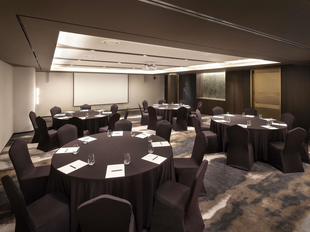 Ibis Styles Ambassador Seoul Yongsan 62/70